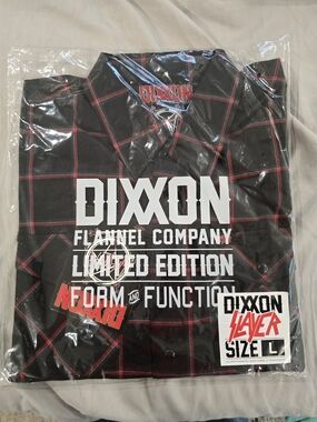 DIXXON Black & Red Plaid Button-Down Flannel Shirt